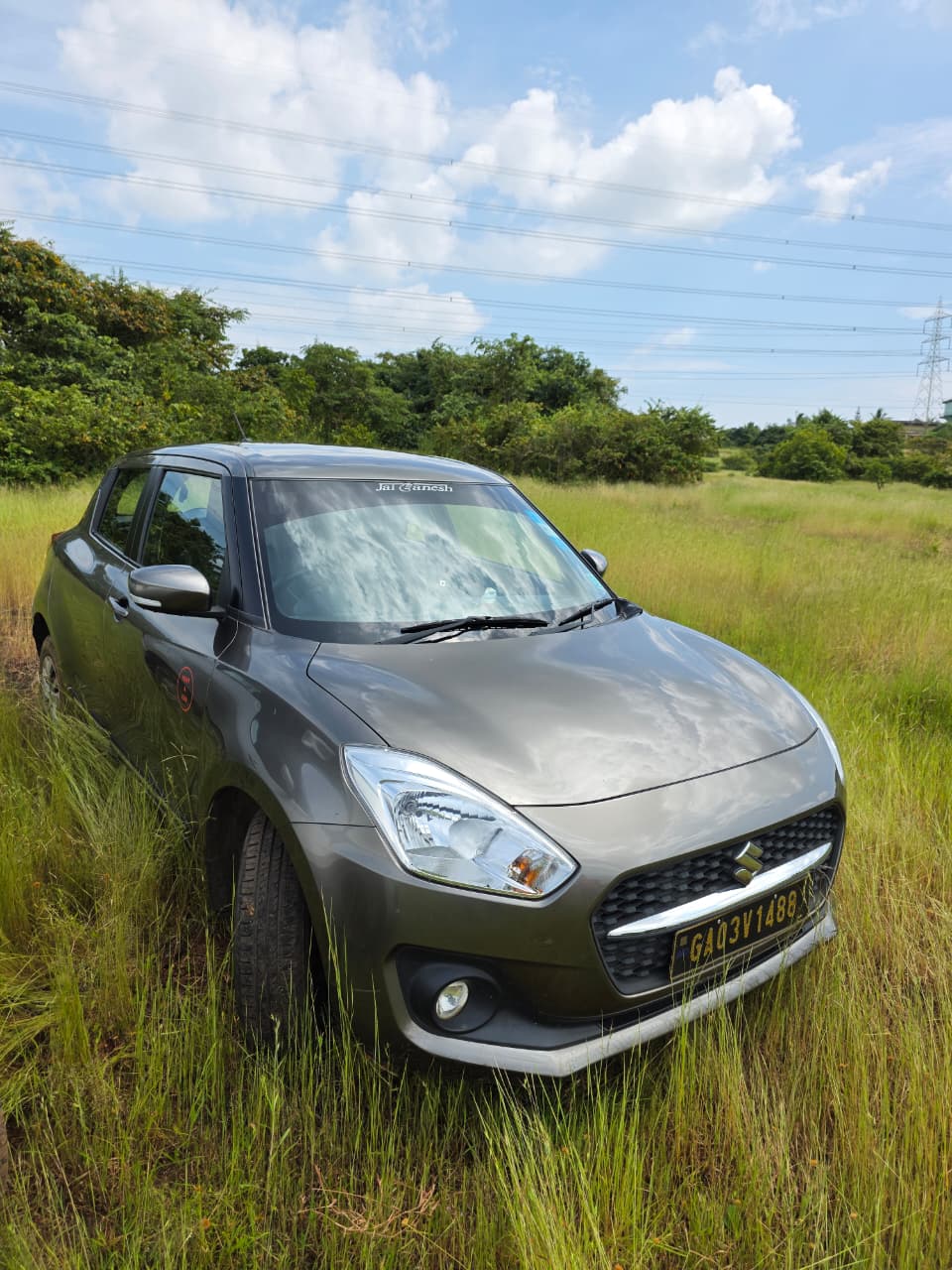 Swift cross front angle